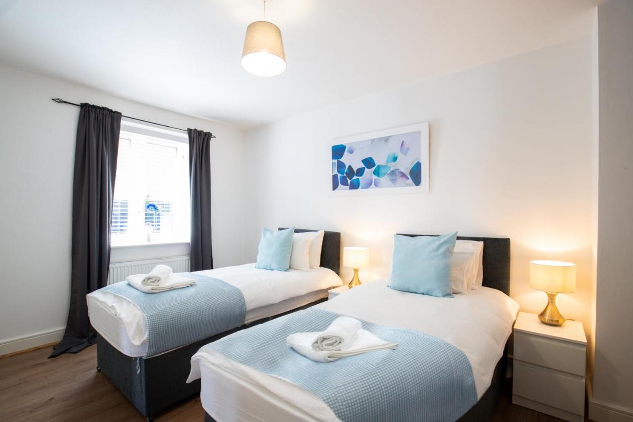 Velvet 1-Bedroom Apartment, Clockhouse, Hoddesdon Eksteriør billede
